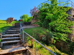 Tour du château du Weckersburg